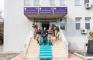 Diyarbakır’da JASAT, 12 yıldır aranan hükümlüyü...