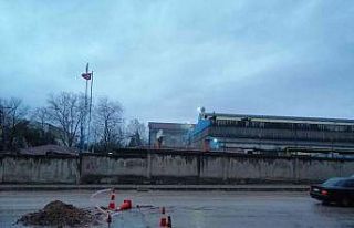 Döküm fabrikasında çıkan yangın paniğe sebep...