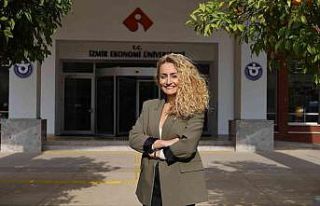 Dünyaca ünlü üniversiteye İzmirli akademisyen