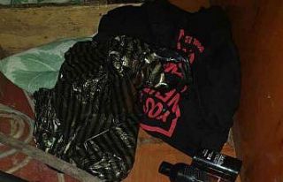 Durumundan şüphelenilen araçtan hırsızlık malzemeleri...