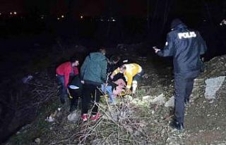 Düzce’de otomobil dereye uçtu, 3 yaralı