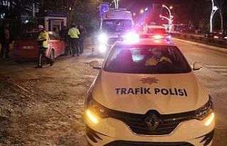 Edirne’de alkolü sürücü karşı şeride geçip...