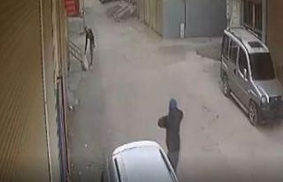 Ekmek çalmak isteyen şüpheliyi mahalle sakini kovaladı