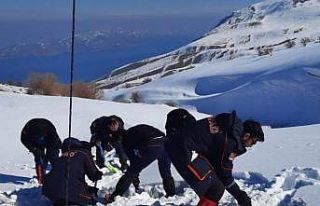 Elazığ’da çığda arama ve kurtarma tatbikatı