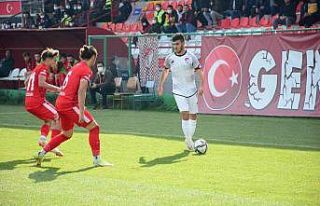 Elazığspor’da Selim Enes sezonu kapattı