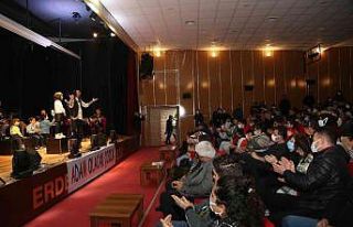 Erdemli Belediyesi, Barış Manço’yu şarkılarla...