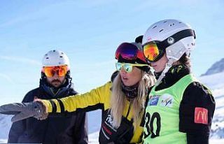 Ergan Dağında Snowboard Alpine 2. Etap Yarışmaları...