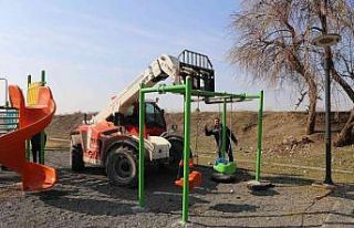 Erzincan’da park yenileme ve tadilat çalışmaları...