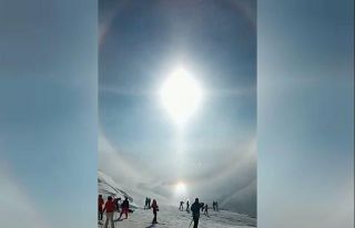 Erzurum’da muhteşem doğa olayını gören telefonuna...