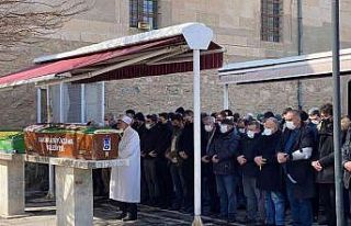 Eski Sağlık Bakanı Özsoy’un vefat eden eşi...
