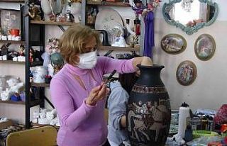 Eski ve atıl eşyaları boyayıp, şekillendirip...