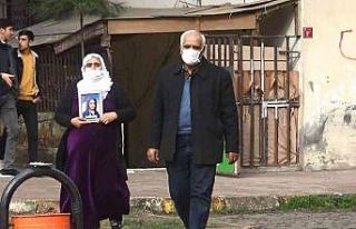 Evlat nöbetinin 886’ncı gününde 258’inci aile...