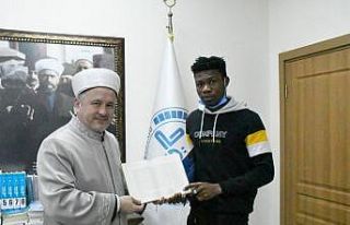 Fildişi Sahilli uyruklu genç Kütahya’da Müslüman...