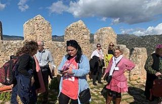 Finike İsmail Erol Ortaokulu Erasmus ortaklarını...