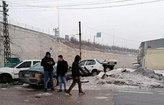 Gaziantep’te zincirleme trafik kazası anı kamerada