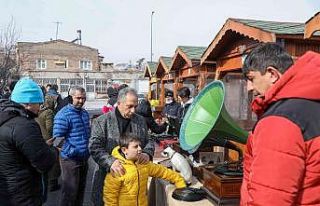 Geçmişle günü aynı anda yaşatan pazar