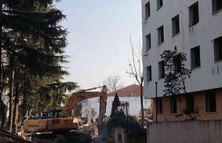 Gölcük Hükümet Konağı binasının yıkımına...