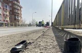 Hafif ticari aracın çarptığı yaşlı adam hayatını...