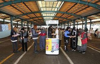 Halk pazarında, KADES uygulaması tanıtıldı