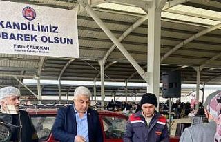 Hisarcık Belediyesi kandil lokması dağıttı