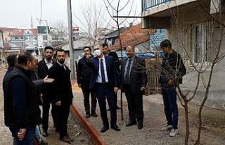 Huzur Mahallesinde eksik kaldırımlar tamamlanıyor