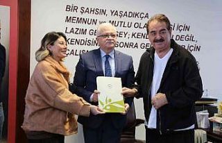 İbrahim Tatlıses AVM projesi imza törenine katıldı