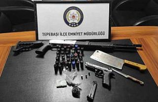 İki ayrı olayda tabanca ve pompalı tüfek ele geçirildi