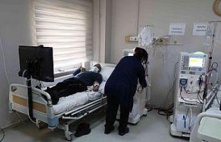 İlçede bulunan diyaliz merkezi hastaları il dışına...