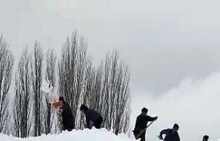 İmece usulü kar temizliği