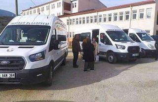 İnhisar Belediyesi öğrencilerin gezisi için araç...