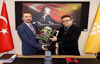 İNUZEM’de görev değişimi