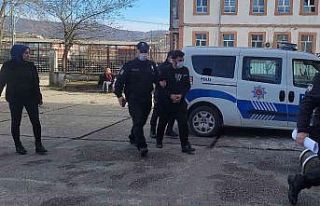 İş yerlerine dadanan hırsızı sigarasının izmariti...