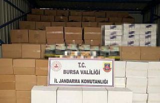 Jandarma ekiplerinin durdurduğu araçta 2 ton kaçak...