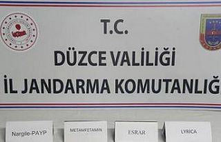 Jandarma ekiplerinin şüphelendiği kadının üzerinden...