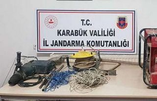 Jandarmadan izinsiz kazıya geçit vermiyor