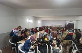 Kadın işçilere KADES bilgilendirmesi