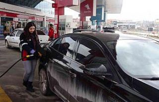 “Kadınların yapamayacağı iş yoktur” diyerek...