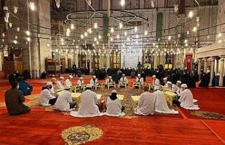 Kadir Topbaş ölümünün 1’inci yılında kabri...