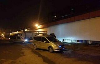 Kamyonet çaldığı iddia edilen 2 şüpheli yakalandı