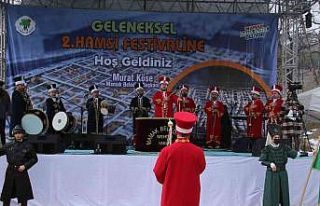 Karadeniz’de ağları dolduran hamsiler, Mamak’ta...