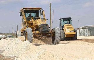 Karaköprü kırsalında yol çalışması