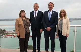 Karalar’dan ABD Büyükelçisine Adana kebap