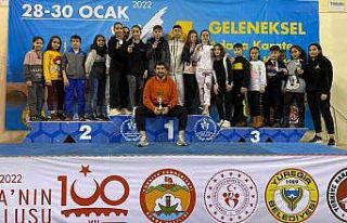 Karate sporcuları Adana’dan dereceler ile döndü