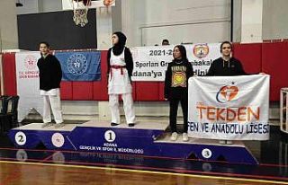 Karateciler Adana’dan dereceler ile döndü