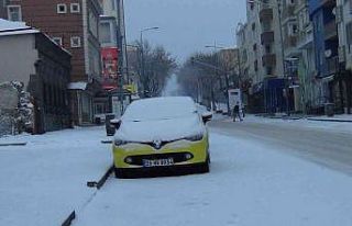 Kars yeniden beyaza büründü