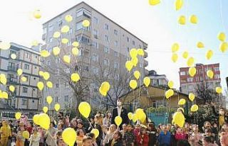 Kartal’da kansere dikkat çekmek için gökyüzüne...