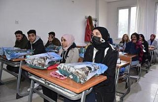 Kaymakam Gölbaşı’ndan öğrencilere destek