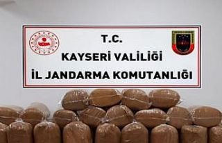 Kayseri’de tütün kaçakçısı 2 kişi yakalandı