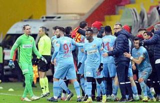 Kayserispor 33 kişilik kadrosunu TFF’ye bildirdi