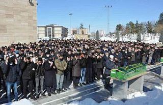 Kazada yaralanan çocuk 27 günlük yaşam mücadelesini...